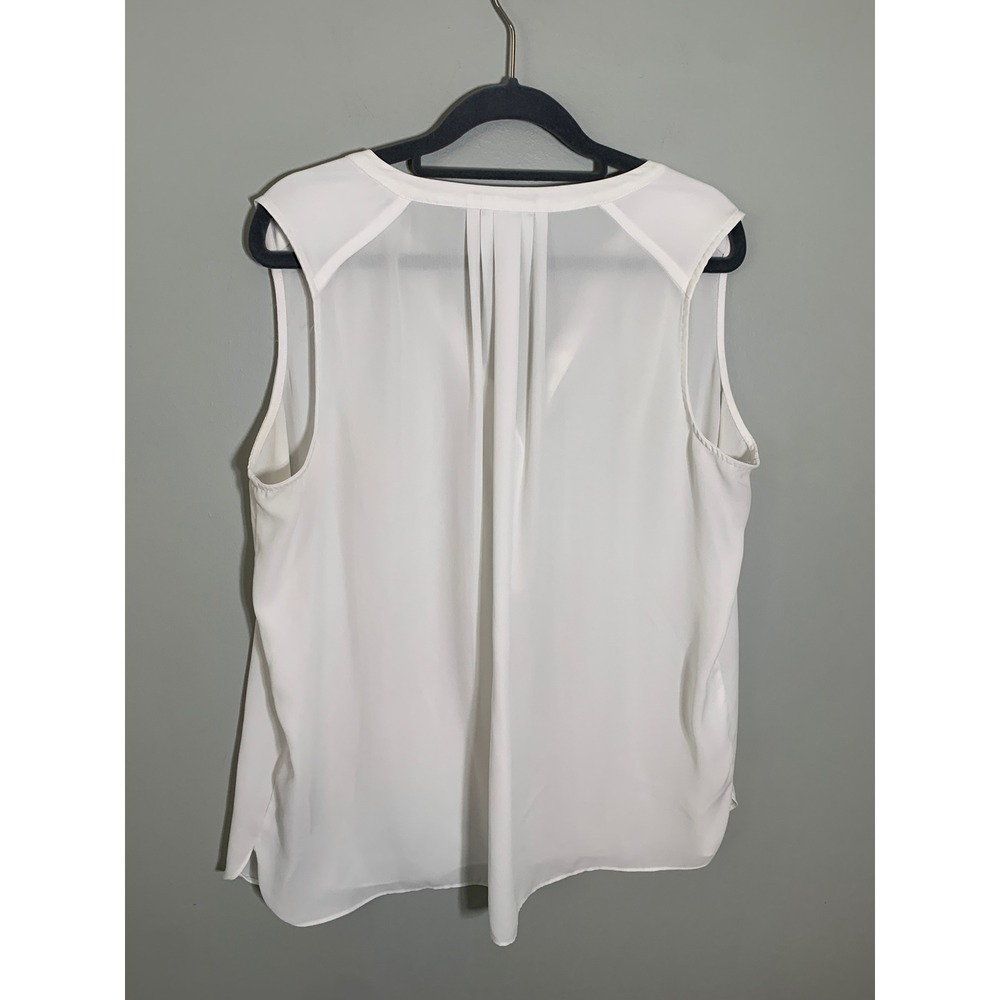 NYDJ Sleeveless Blouse Women Large White V-Neck Pleated Shoulder Shell Top - Picture 7 of 11